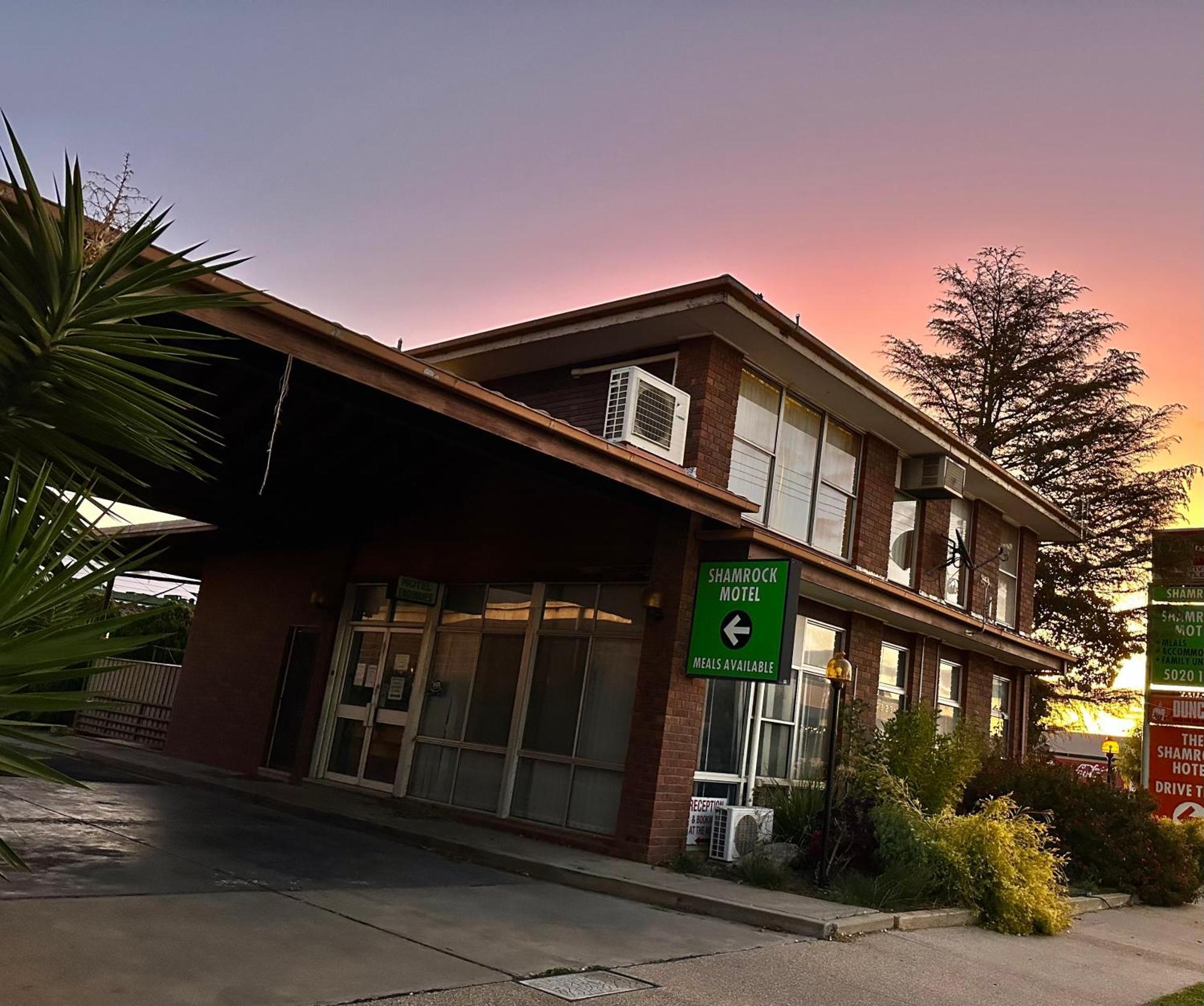 The Shamrock Hotel Балраналд Екстериор снимка