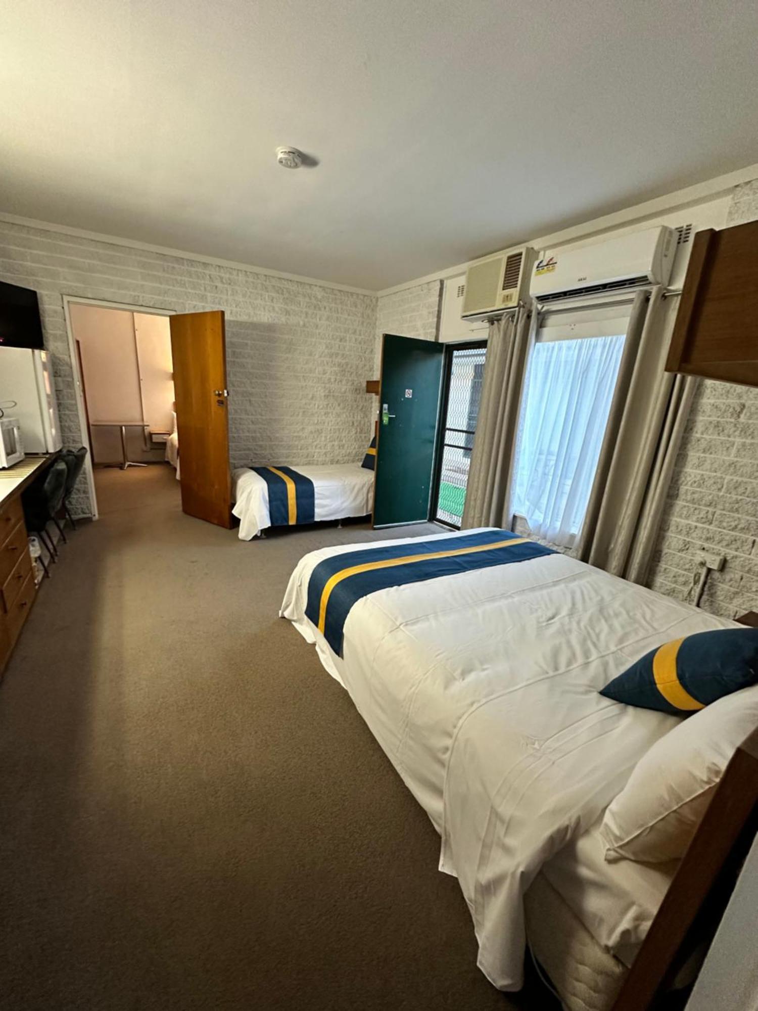 The Shamrock Hotel Балраналд Екстериор снимка